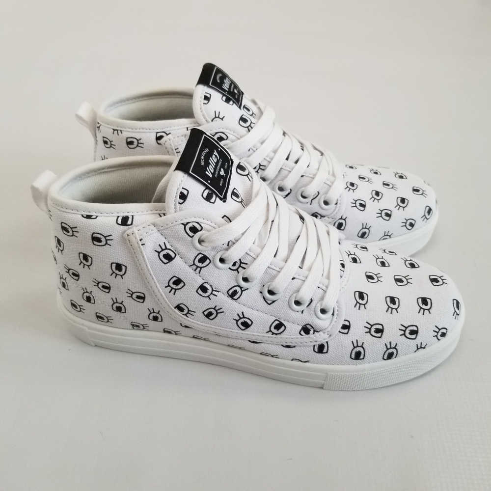 Volley Australia Mid Cut White Evil Eyes Shoes Sneakers Womens 10 Mens 8 NWOT